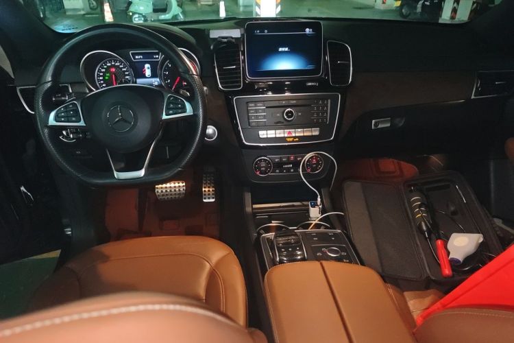 Used Mercedes-Benz GLE-Class  Center Console