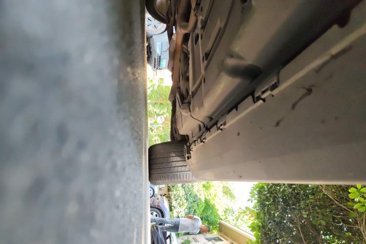 Used Mercedes-Benz GLE-Class  Chassis Front Left