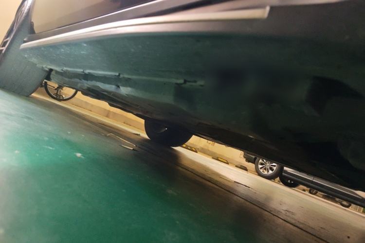 Used Mercedes-Benz GLE-Class  Chassis Front Right