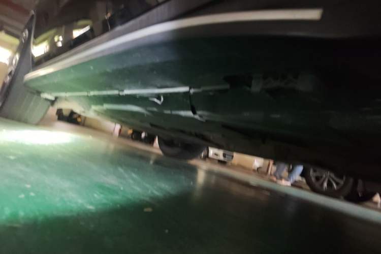 Used Mercedes-Benz GLE-Class  Chassis Rear Left