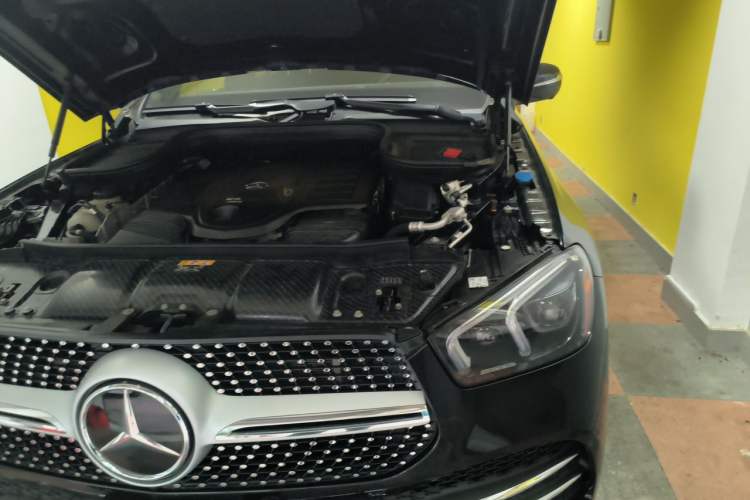 Used Mercedes-Benz GLE-Class  Engine Bay Left
