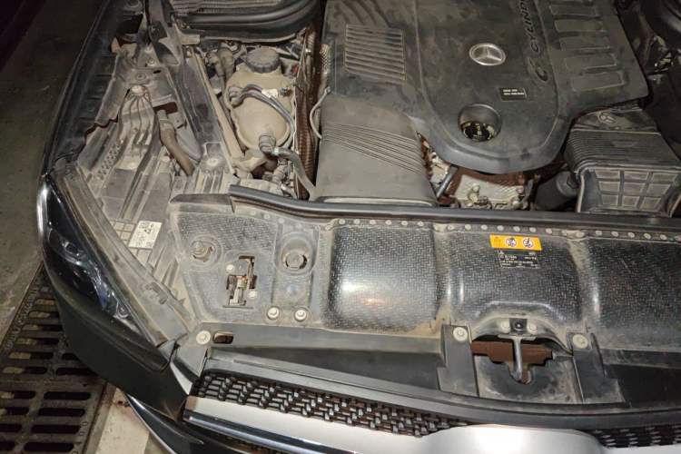 Used Mercedes-Benz GLE-Class 2019 GLE 450 U.S. specification Engine Bay Right