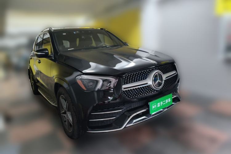 Used Mercedes-Benz GLE-Class  Front Right 45 Deg