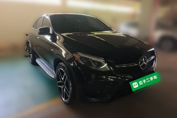 Used Mercedes-Benz GLE-Class  Front Right 45 Deg