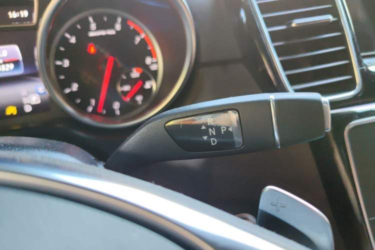 Used Mercedes-Benz GLE-Class  Gear Lever
