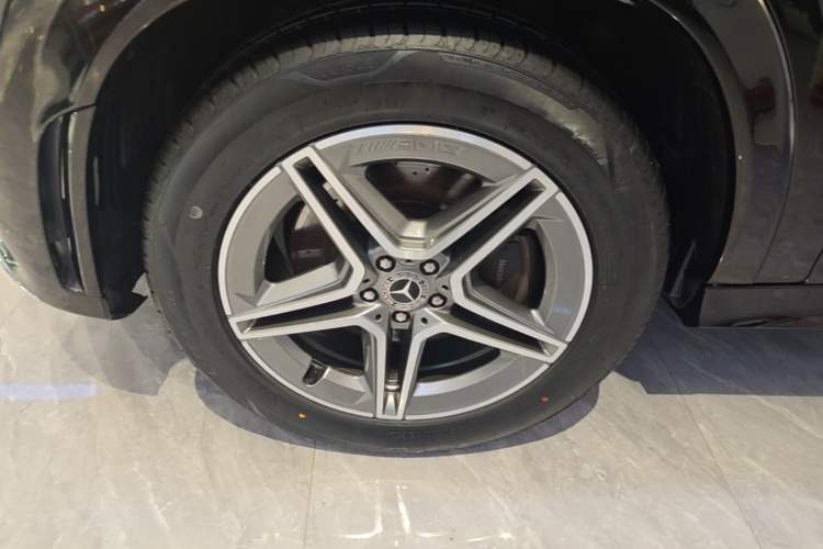 Used Mercedes-Benz GLE-Class 2019 GLE 350 d 4MATIC Left Front Wheel Hub