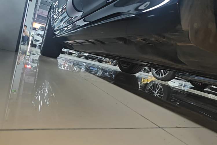 Used Mercedes-Benz GLE-Class  Left Side Sill