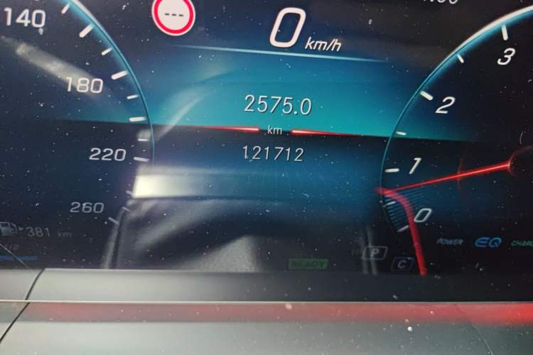 Used Mercedes-Benz GLE-Class 2019 GLE 450 U.S. specification Odometer Close Up