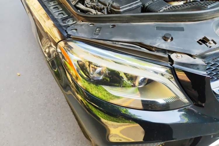 Used Mercedes-Benz GLE-Class  Right Front Headlight