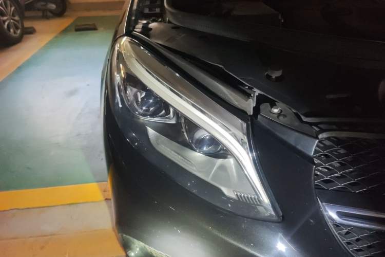 Used Mercedes-Benz GLE-Class  Right Front Headlight