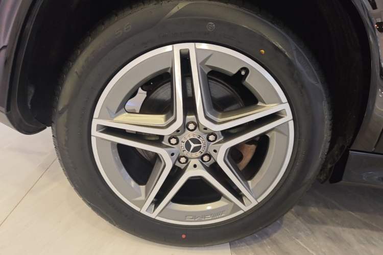 Used Mercedes-Benz GLE-Class 2019 GLE 350 d 4MATIC Right Rear Wheel Hub