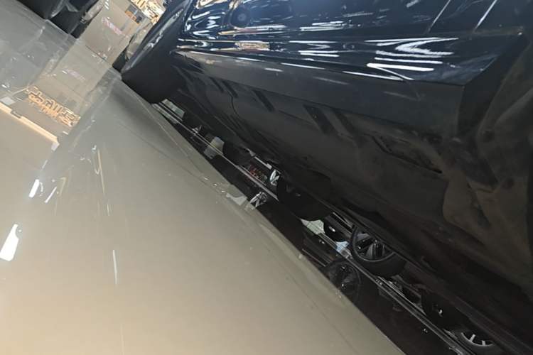 Used Mercedes-Benz GLE-Class  Right Side Sill