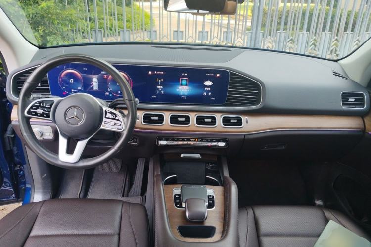 Used Mercedes-Benz GLE-Class 2019 GLE 350 d 4MATIC Center Console