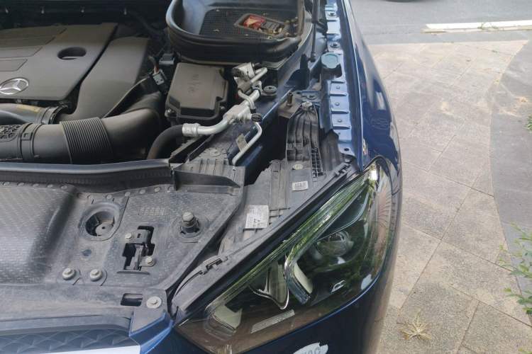 Used Mercedes-Benz GLE-Class 2019 GLE 350 d 4MATIC Engine Bay Left