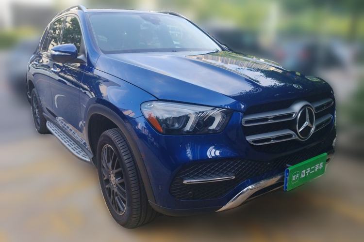 Used Mercedes-Benz GLE-Class 2019 GLE 350 d 4MATIC Front Right 45 Deg