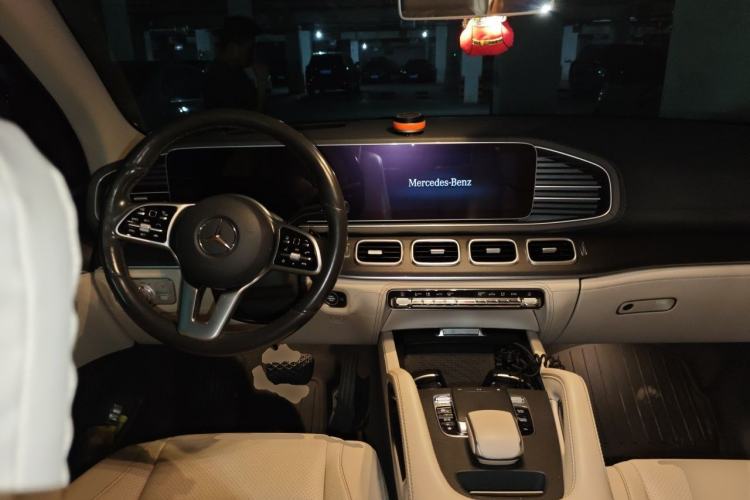 Used Mercedes-Benz GLE-Class 2019 GLE 450 U.S. specification Center Console