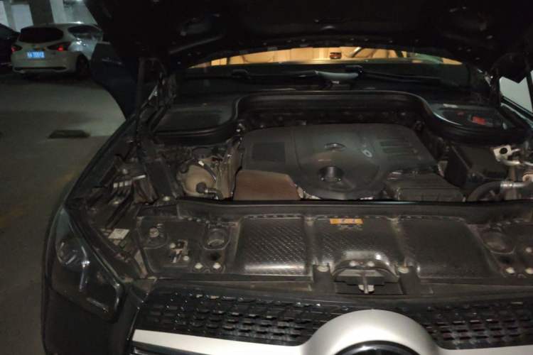 Used Mercedes-Benz GLE-Class 2019 GLE 450 U.S. specification Engine Bay Right