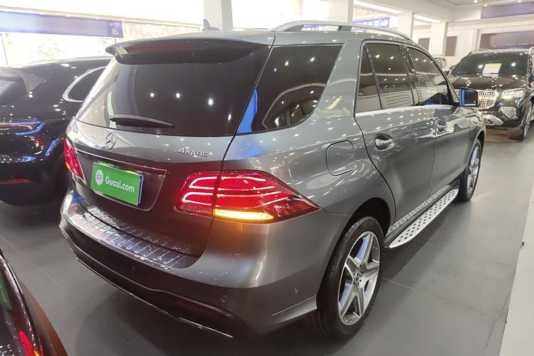 Used Mercedes-Benz GLE-Class 2019 GLE 400 4MATIC Exclusive Edition Exterior 5