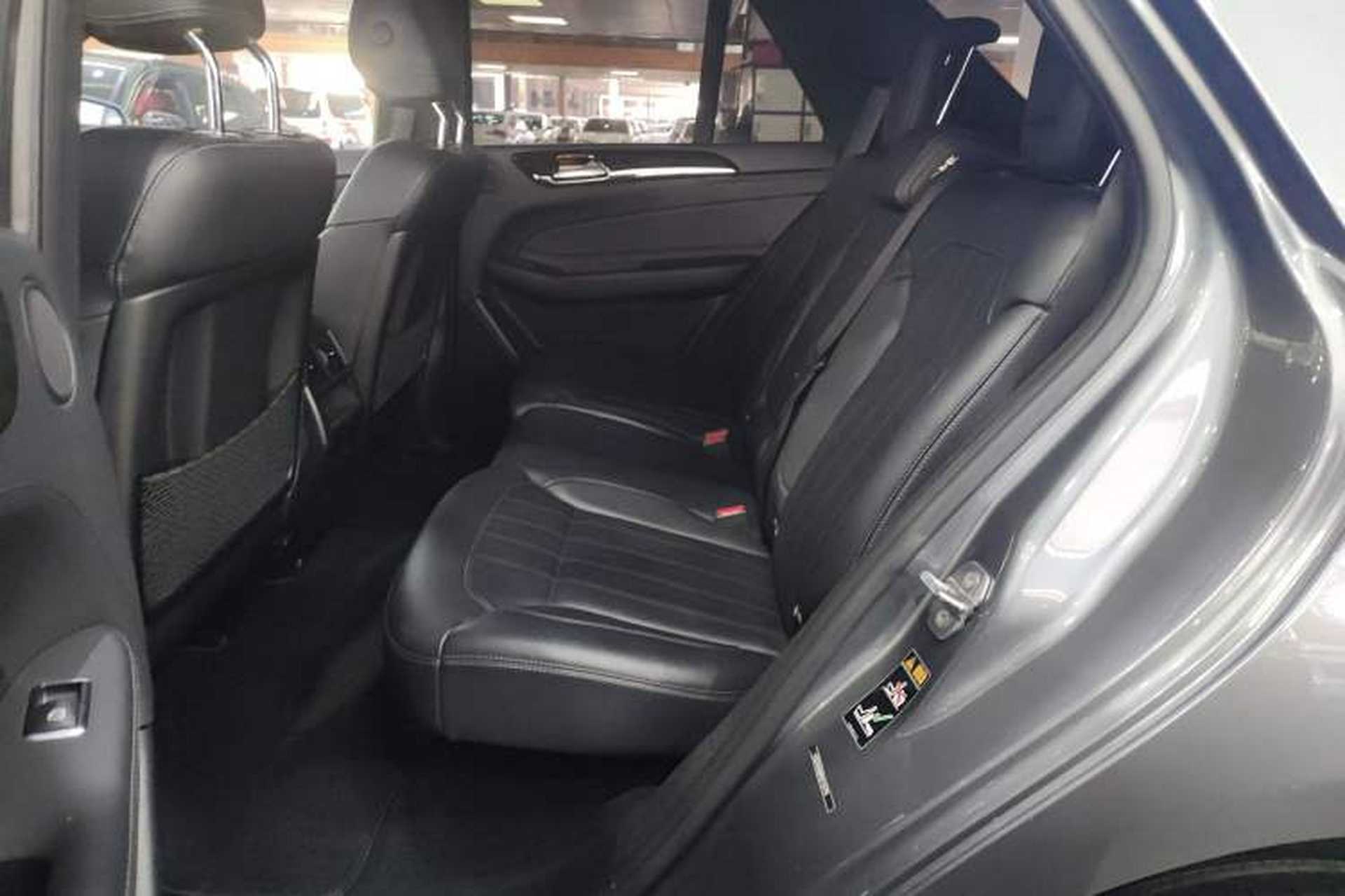 Used Mercedes-Benz GLE-Class 2019 GLE 400 4MATIC Exclusive Edition Interior 4