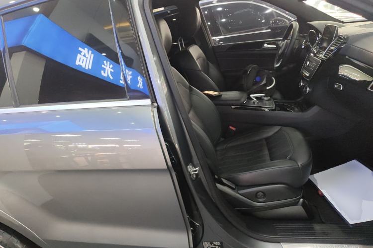 Used Mercedes-Benz GLE-Class 2019 GLE 400 4MATIC Exclusive Edition Right Front Seat