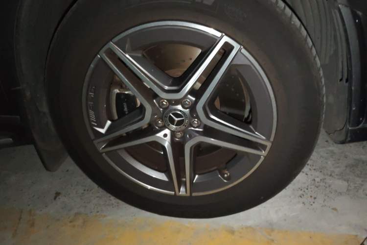 Used Mercedes-Benz GLE-Class 2019 GLE 450 U.S. specification Right Front Wheel Hub