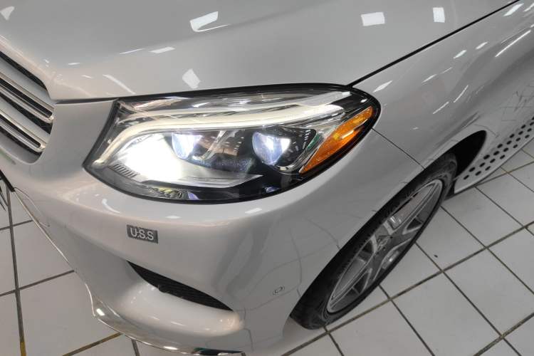 Used Mercedes-Benz GLE-Class 2019 GLE 400 Luxury Package Sport Package Radar Package Night Package Plus Edition Left Front Headlight