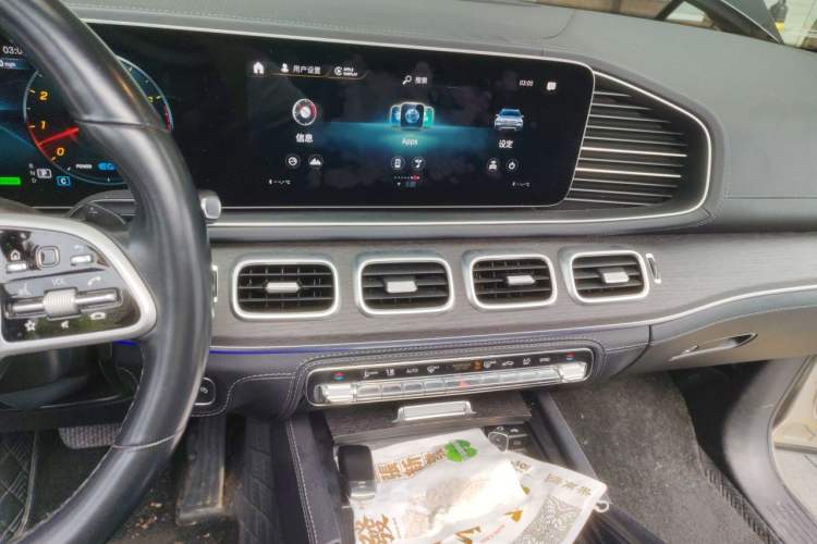 Used Mercedes-Benz GLE-Class 2020 GLE 450 U.S. specification Audio And AC Panel