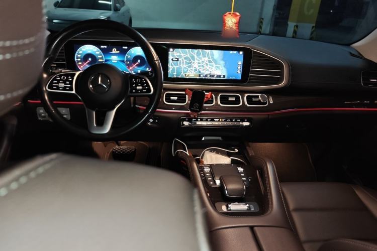Used Mercedes-Benz GLE-Class 2020 GLE 350 4MATIC Stylish Model Center Console