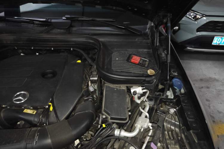 Used Mercedes-Benz GLE-Class 2020 GLE 350 4MATIC Stylish Model Engine Bay Left