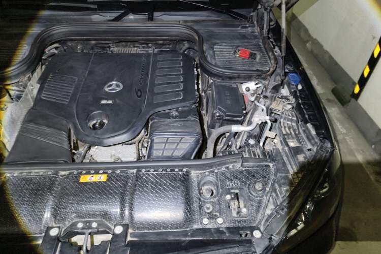 Used Mercedes-Benz GLE-Class  Engine Bay Left