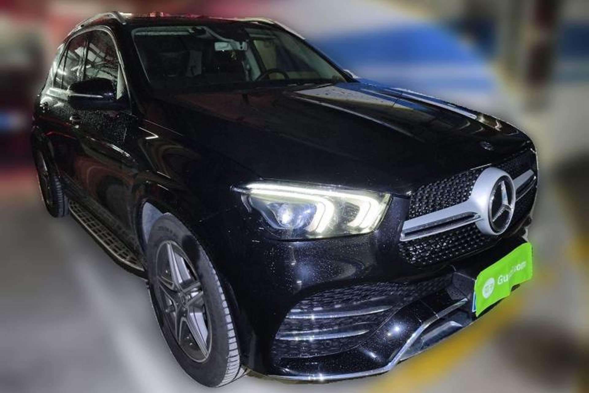 Used Mercedes-Benz GLE-Class  Front Right 45 Deg