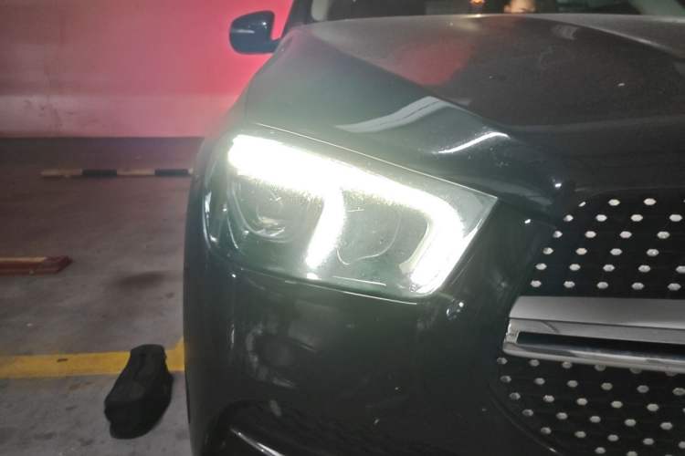 Used Mercedes-Benz GLE-Class 2020 GLE 350 4MATIC Stylish Model Right Front Headlight