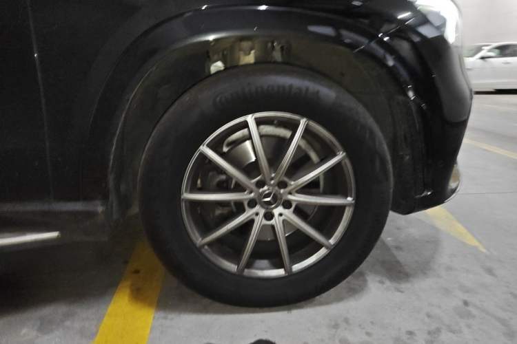 Used Mercedes-Benz GLE-Class 2020 GLE 350 4MATIC Stylish Model Right Front Wheel Hub