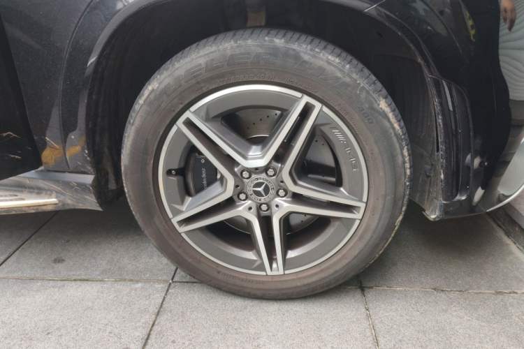 Used Mercedes-Benz GLE-Class 2020 GLE 450 U.S. specification Right Front Wheel Hub