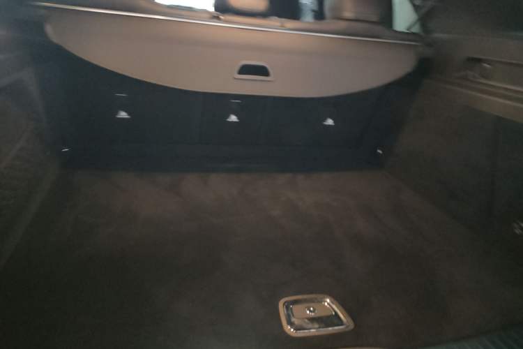 Used Mercedes-Benz GLE-Class 2020 GLE 350 U.S. specification Trunk