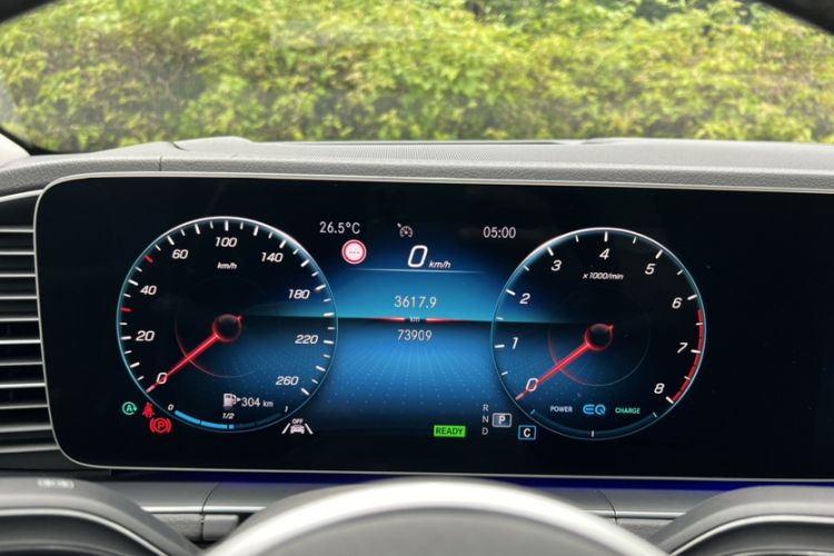 Used Mercedes-Benz GLE-Class 2020 GLE 450 U.S. specification Odometer Close Up