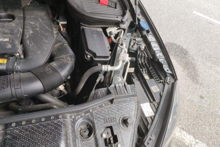 Used Mercedes-Benz GLE-Class 2020 GLE 350 U.S. specification Engine Bay Left