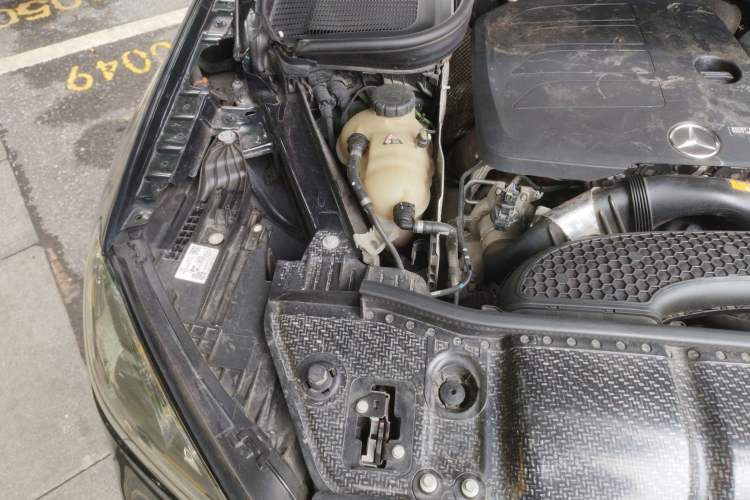 Used Mercedes-Benz GLE-Class 2020 GLE 350 U.S. specification Engine Bay Right