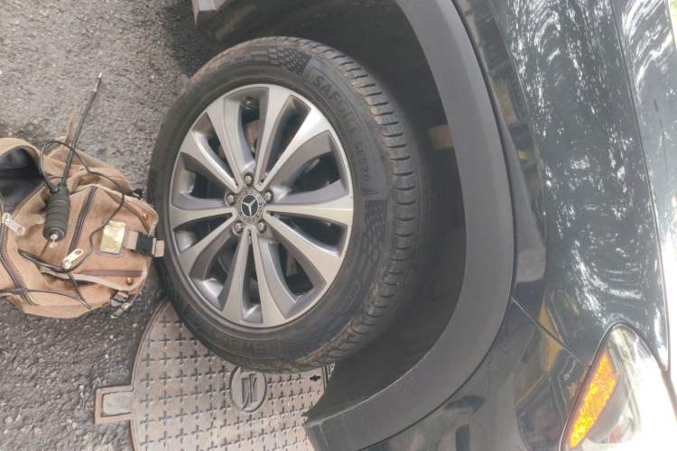 Used Mercedes-Benz GLE-Class 2020 GLE 350 U.S. specification Right Front Wheel Hub