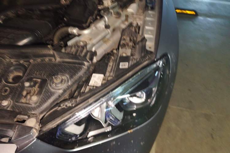 Used Mercedes-Benz GLE-Class 2020 GLE 450 4MATIC Stylish Model Engine Bay Left