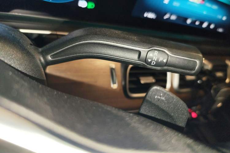 Used Mercedes-Benz GLE-Class 2020 GLE 450 4MATIC Stylish Model Gear Lever