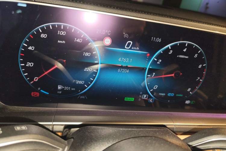 Used Mercedes-Benz GLE-Class 2020 GLE 450 4MATIC Stylish Model Instrument Cluster