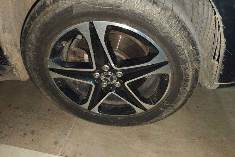 Used Mercedes-Benz GLE-Class 2020 GLE 450 4MATIC Stylish Model Right Front Wheel Hub
