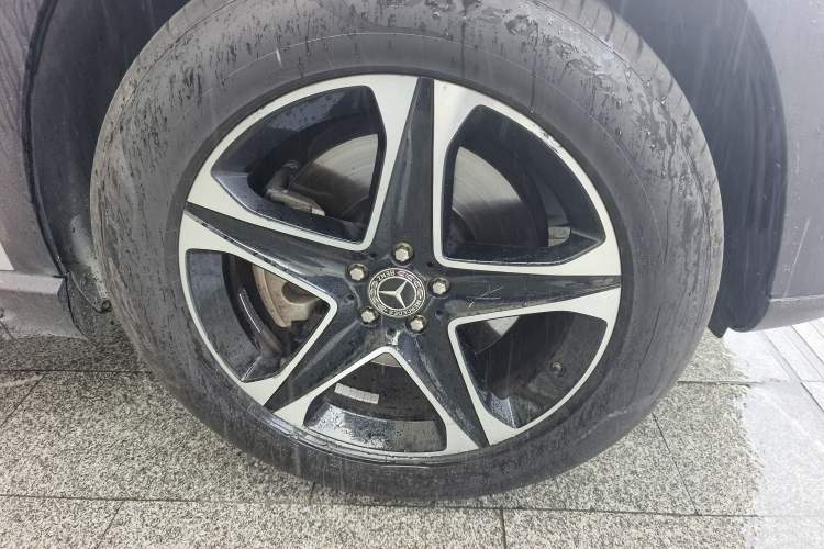 Used Mercedes-Benz GLE-Class 2020 GLE 450 U.S. specification Right Front Wheel Hub