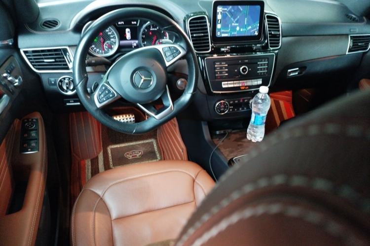 Used Mercedes-Benz GLE-Class  Center Console