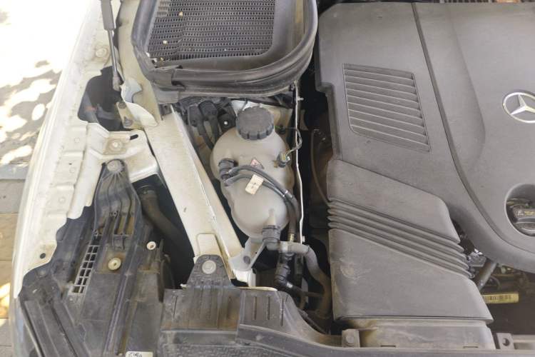 Used Mercedes-Benz GLE-Class 2020 GLE 450 U.S. specification Engine Bay Right
