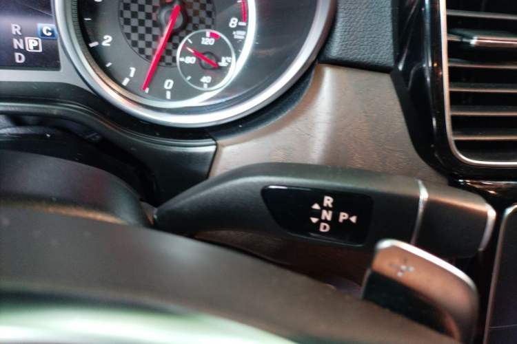Used Mercedes-Benz GLE-Class  Gear Lever