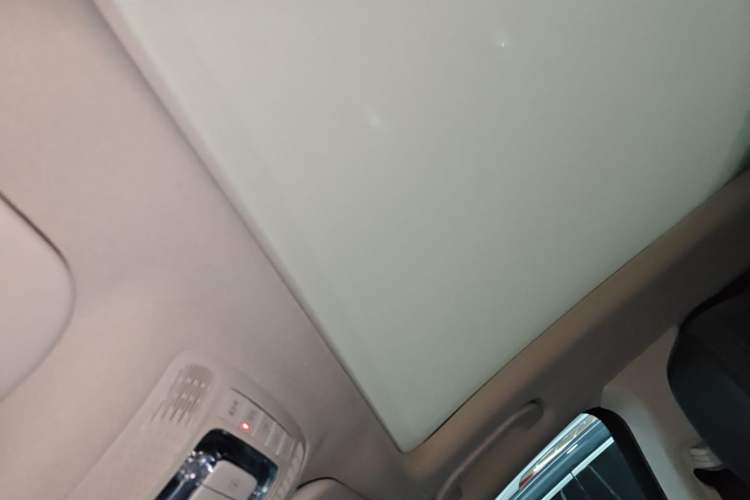 Used Mercedes-Benz GLE-Class  Headliner