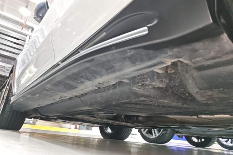 Used Mercedes-Benz GLE-Class  Left Side Sill