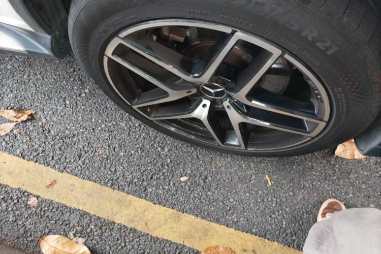 Used Mercedes-Benz GLE-Class  Right Front Wheel Hub